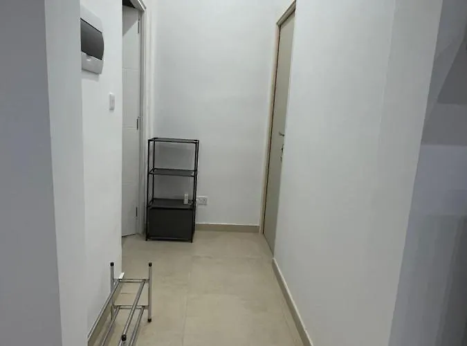 Brand New Of Two Bedrooms In 아파트