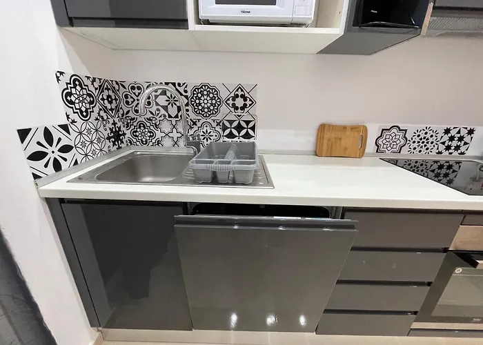 Brand New Of Two Bedrooms In 슬리에마